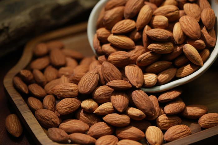 扁桃仁可(kě)以怎麽吃(chī)?